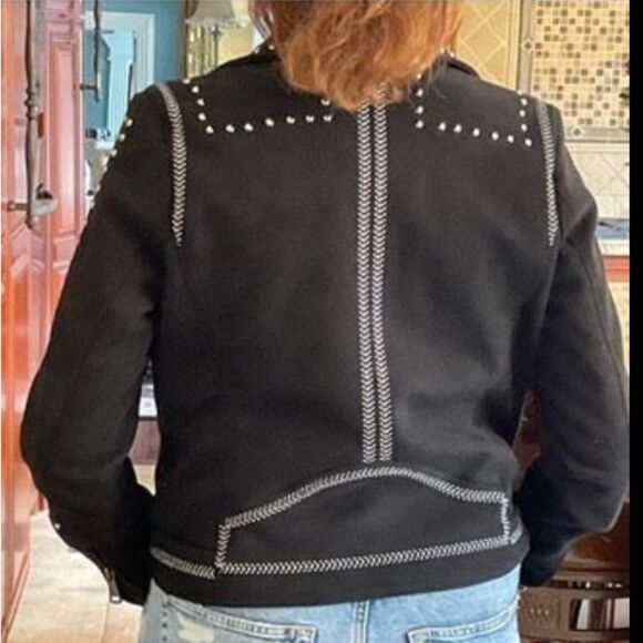 Aqua Jacket Women’s Size Small Color Black Faux Suede Moto Jacket With Studs - Picture 13 of 13